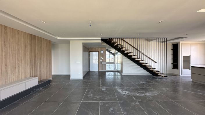 Image No.6-3 Bed Property for sale