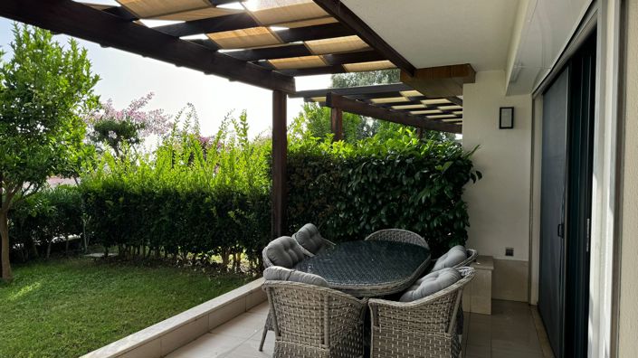 Image No.3-6 Bed Property for sale