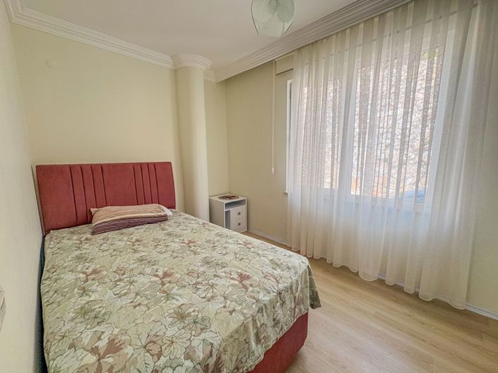 Image No.7-4 Bed Property for sale