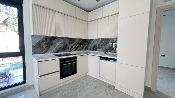 Image No.7-3 Bed Property for sale