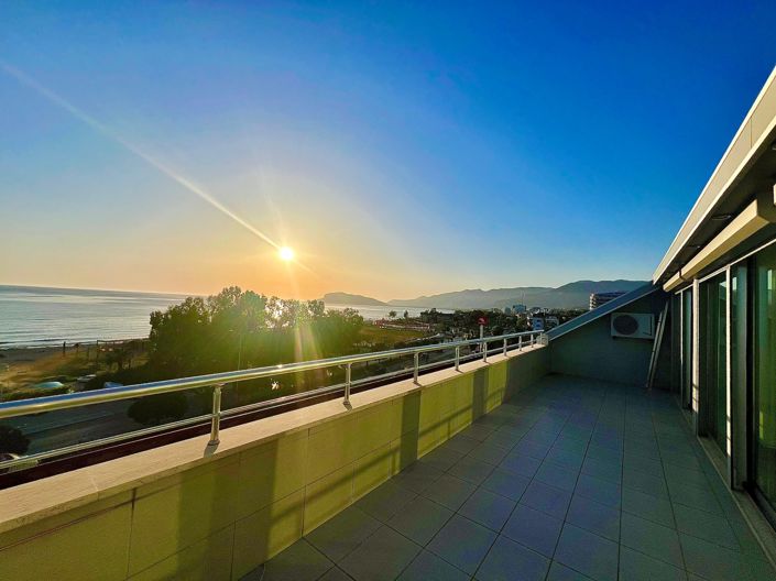 Image No.2-4 Bed Property for sale