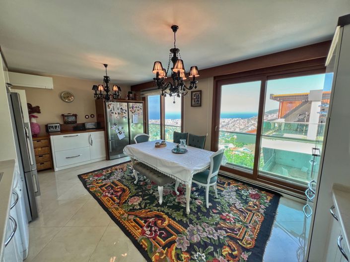 Image No.7-Propriété de 6 chambres à vendre à Alanya