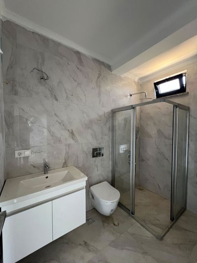 Image No.8-4 Bed Property for sale