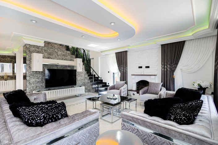 Image No.5-4 Bed Property for sale