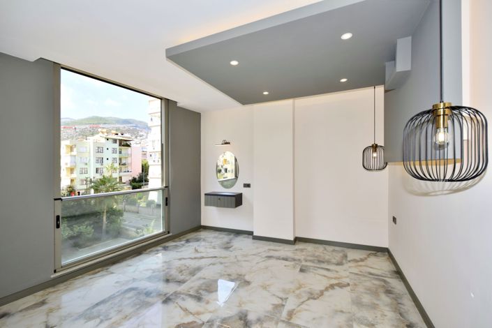 Image No.5-3 Bed Property for sale