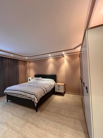 Image No.8-3 Bed Property for sale