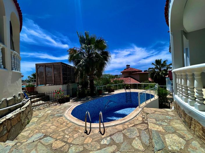 Image No.10-4 Bed Property for sale