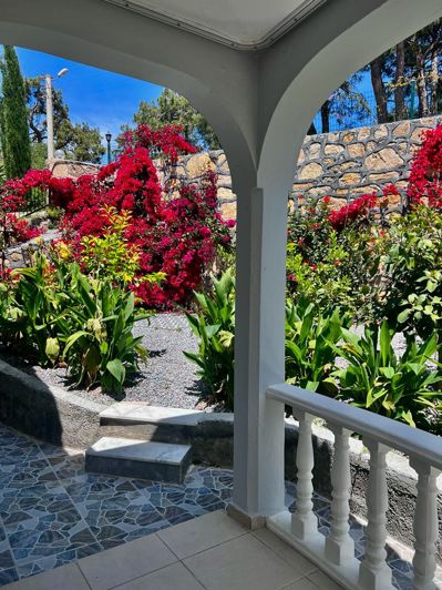 Image No.8-4 Bed Property for sale