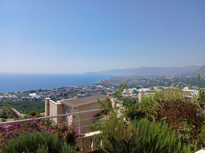 Image No.2-Propriété de 5 chambres à vendre à Alanya