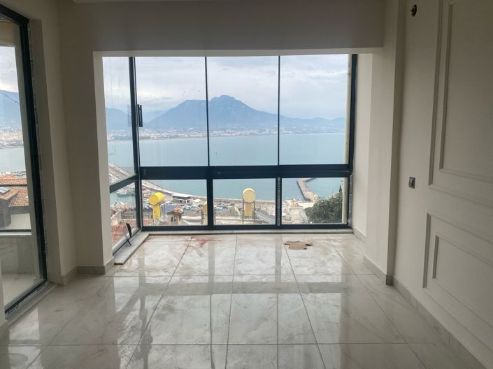 Image No.5-3 Bed Property for sale