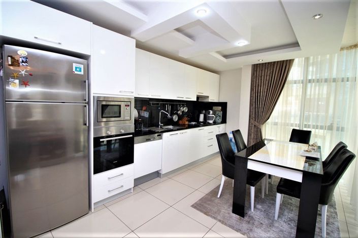 Image No.4-3 Bed Property for sale