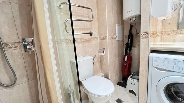 Image No.8-1 Bed Property for sale