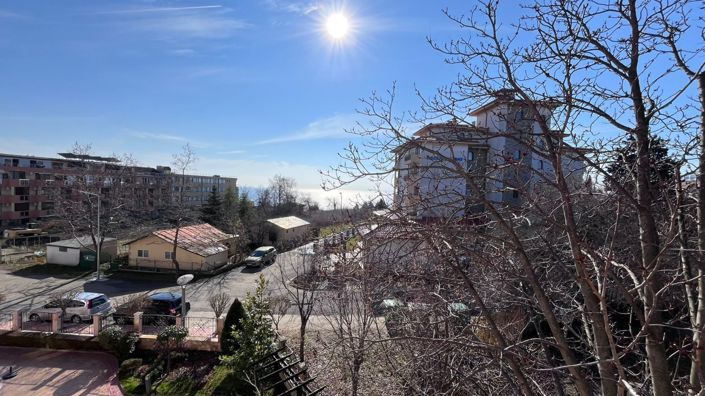 Image No.3-1 Bed Property for sale