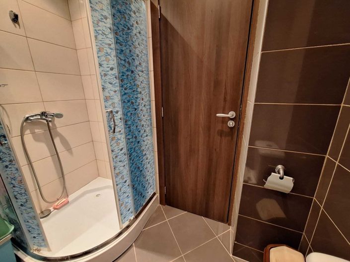 Image No.2-1 Bed Property for sale