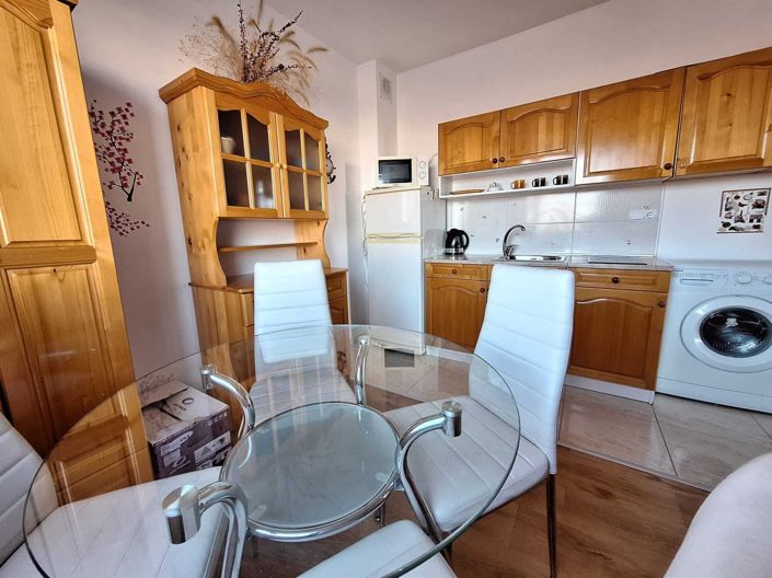 Image No.9-1 Bed Property for sale