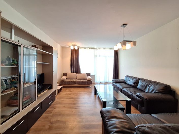 Image No.2-1 Bed Property for sale