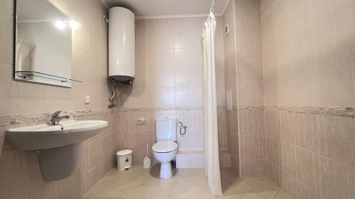 Image No.4-2 Bed Property for sale