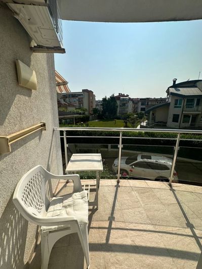 Image No.10-1 Bed Property for sale