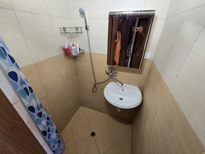 Image No.8-1 Bed Property for sale