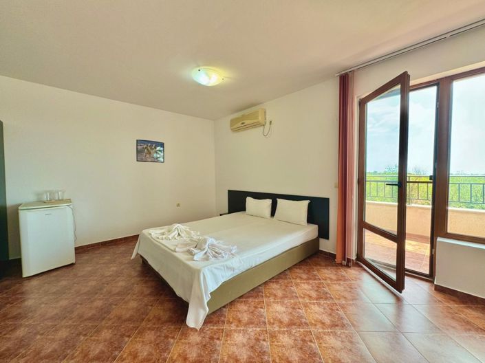 Image No.3-1 Bed Property for sale