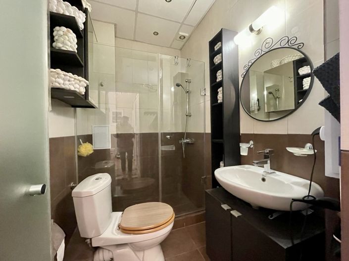 Image No.3-3 Bed Property for sale