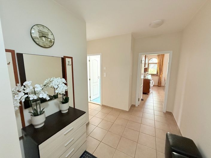 Image No.4-2 Bed Property for sale