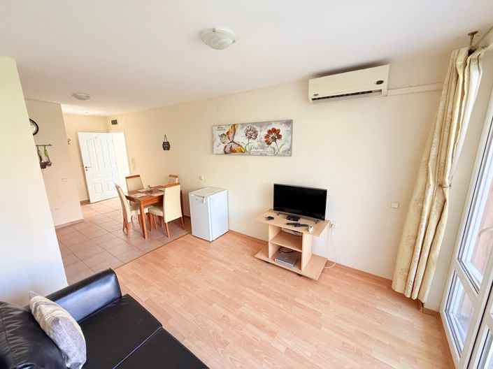 Image No.3-Propriété de 2 chambres à vendre à Sunny Beach