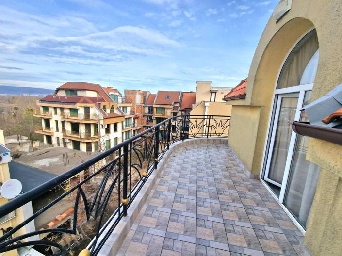 Image No.6-Propriété de 7 chambres à vendre à Nesebar