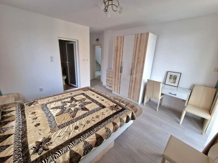 Image No.8-Propriété de 7 chambres à vendre à Nesebar