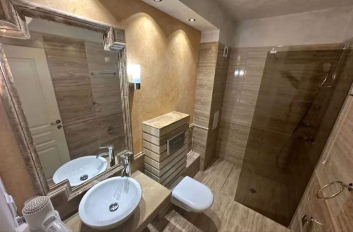 Image No.6-1 Bed Property for sale