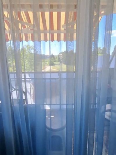 Image No.10-1 Bed Property for sale