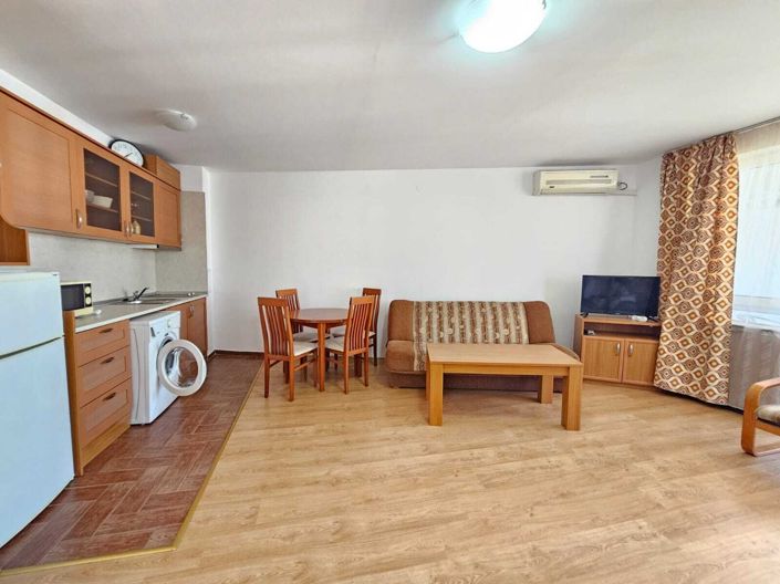 Image No.10-1 Bed Property for sale