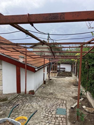 Image No.8-2 Bed Property for sale