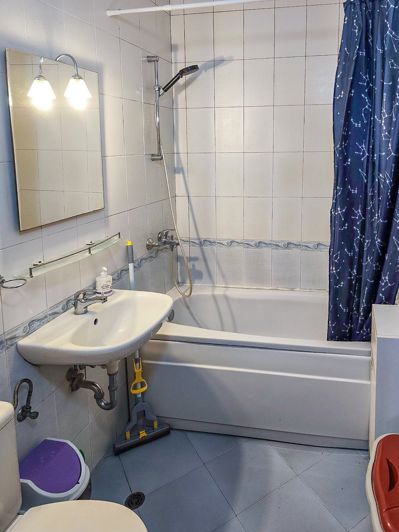 Image No.9-2 Bed Property for sale