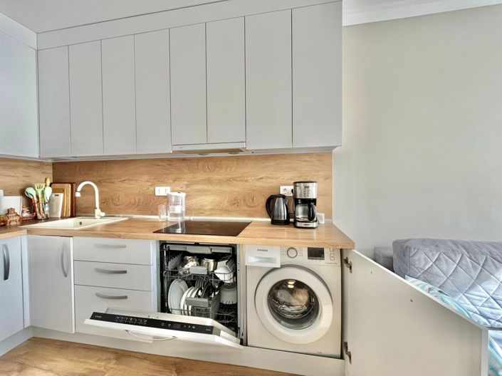 Image No.7-2 Bed Property for sale