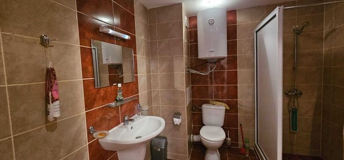 Image No.8-1 Bed Property for sale