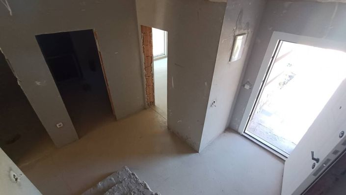 Image No.8-3 Bed Property for sale