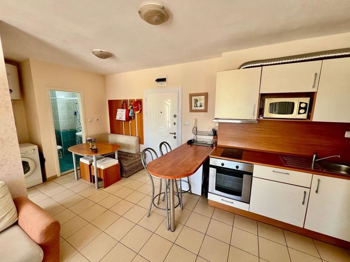 Image No.3-2 Bed Property for sale