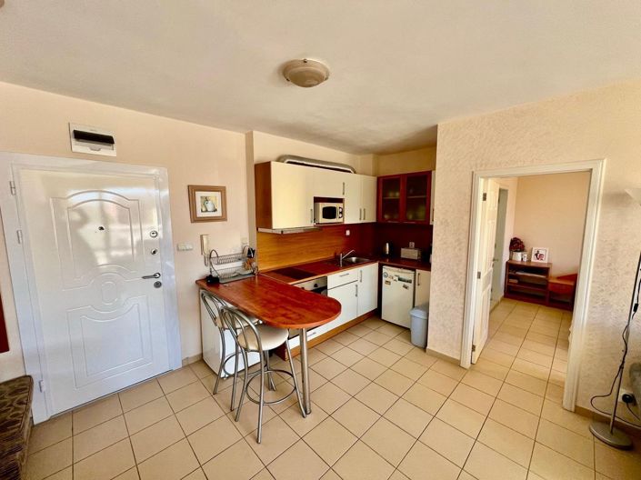 Image No.6-2 Bed Property for sale