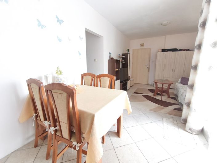 Image No.4-2 Bed Property for sale