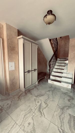 Image No.2-4 Bed Property for sale