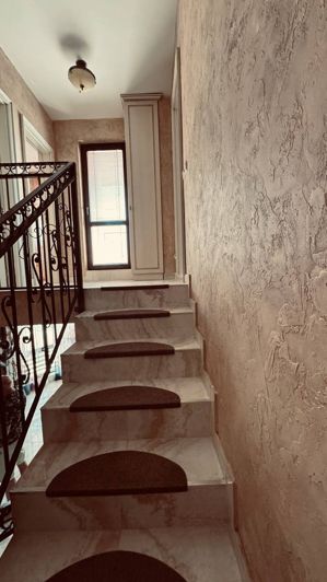 Image No.6-4 Bed Property for sale