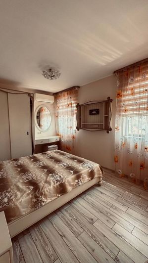 Image No.7-4 Bed Property for sale