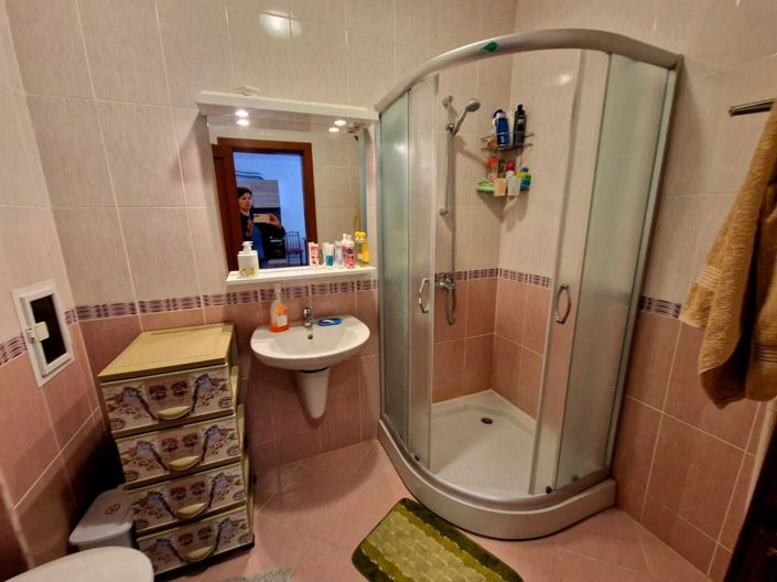 Image No.5-1 Bed Property for sale