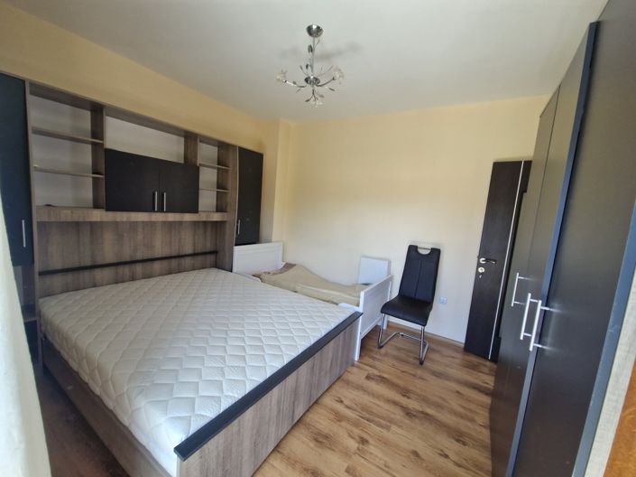 Image No.8-2 Bed Property for sale