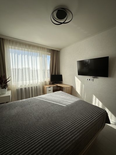 Image No.10-1 Bed Property for sale