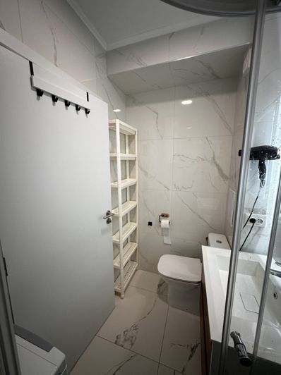 Image No.9-1 Bed Property for sale