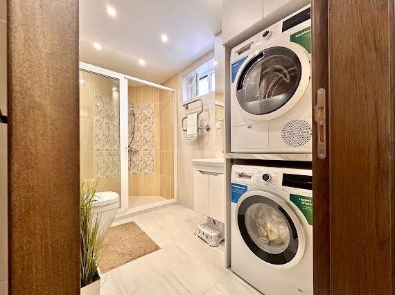 Image No.8-2 Bed Property for sale