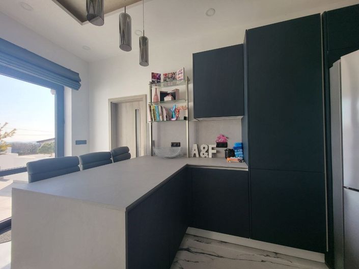 Image No.8-4 Bed Property for sale