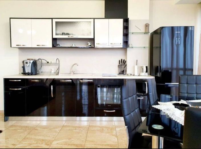 Image No.7-2 Bed Property for sale